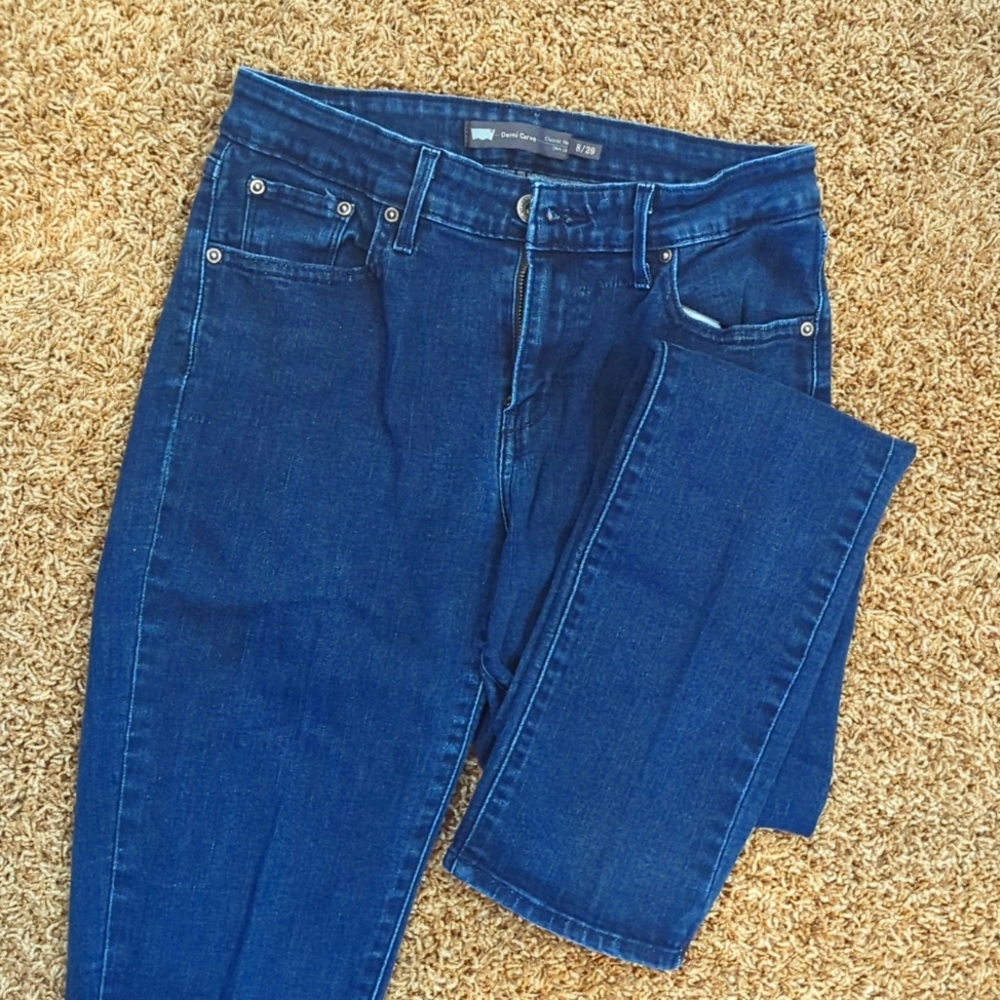 Levi's Demi Curve Classic Rise Slim Leg size 8/29